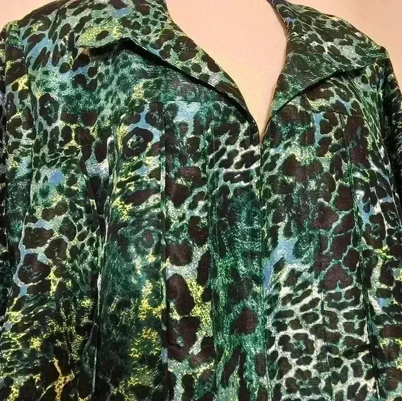 Added Dimensions Womens Top Blazer Colorful Animal Print NWT 2X - Picture 4 of 10